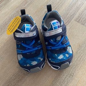 Tsukihoshi baby sneakers size 7